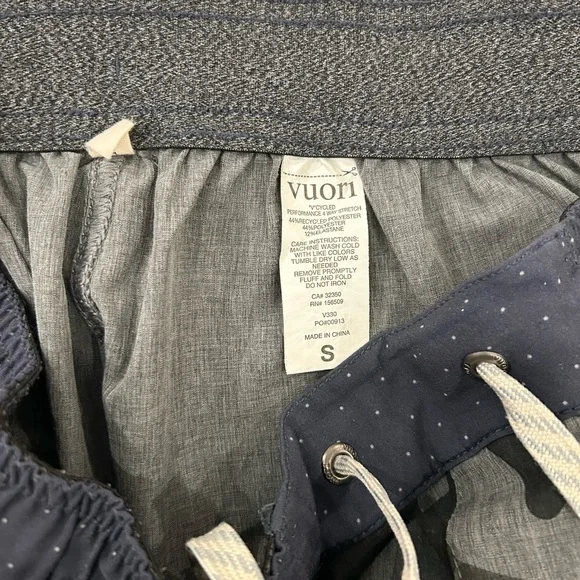 Vuori Banks Men's Camouflage Shorts - Picture 3 of 3